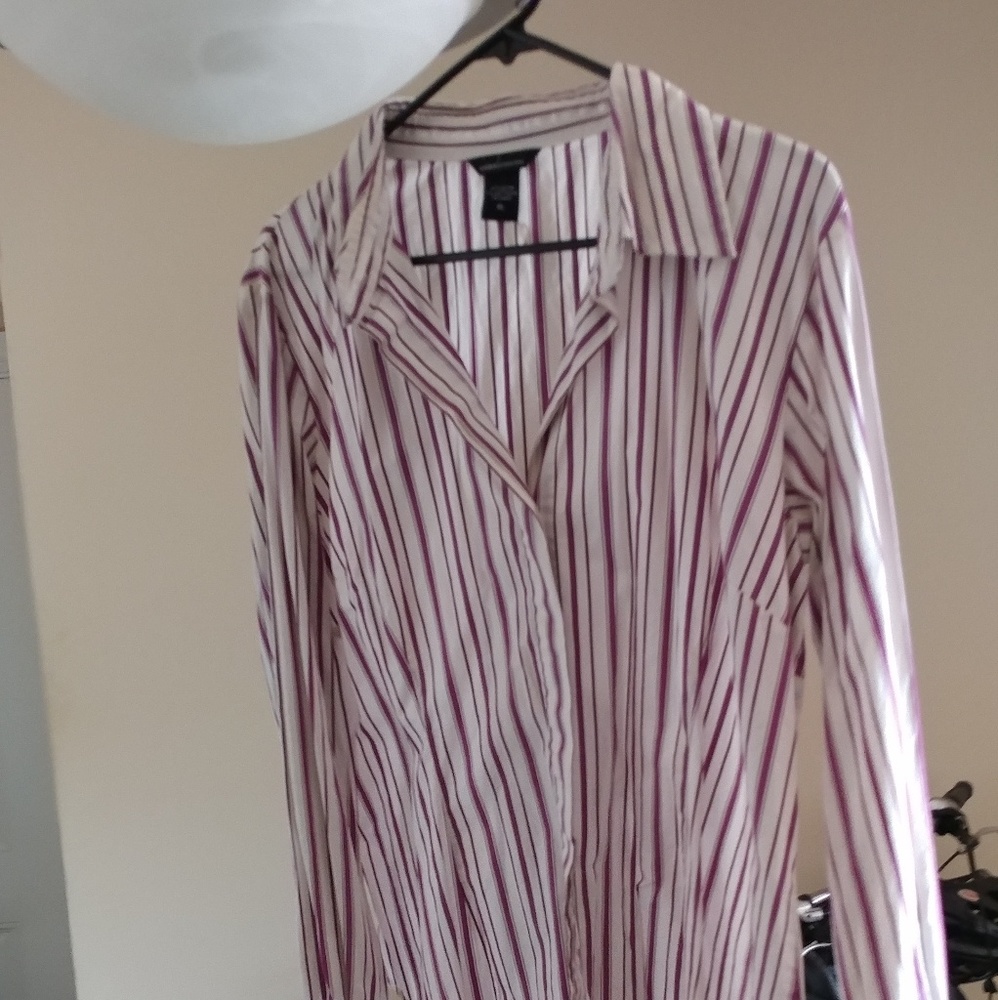 Button Downs - Picture 2 of 8